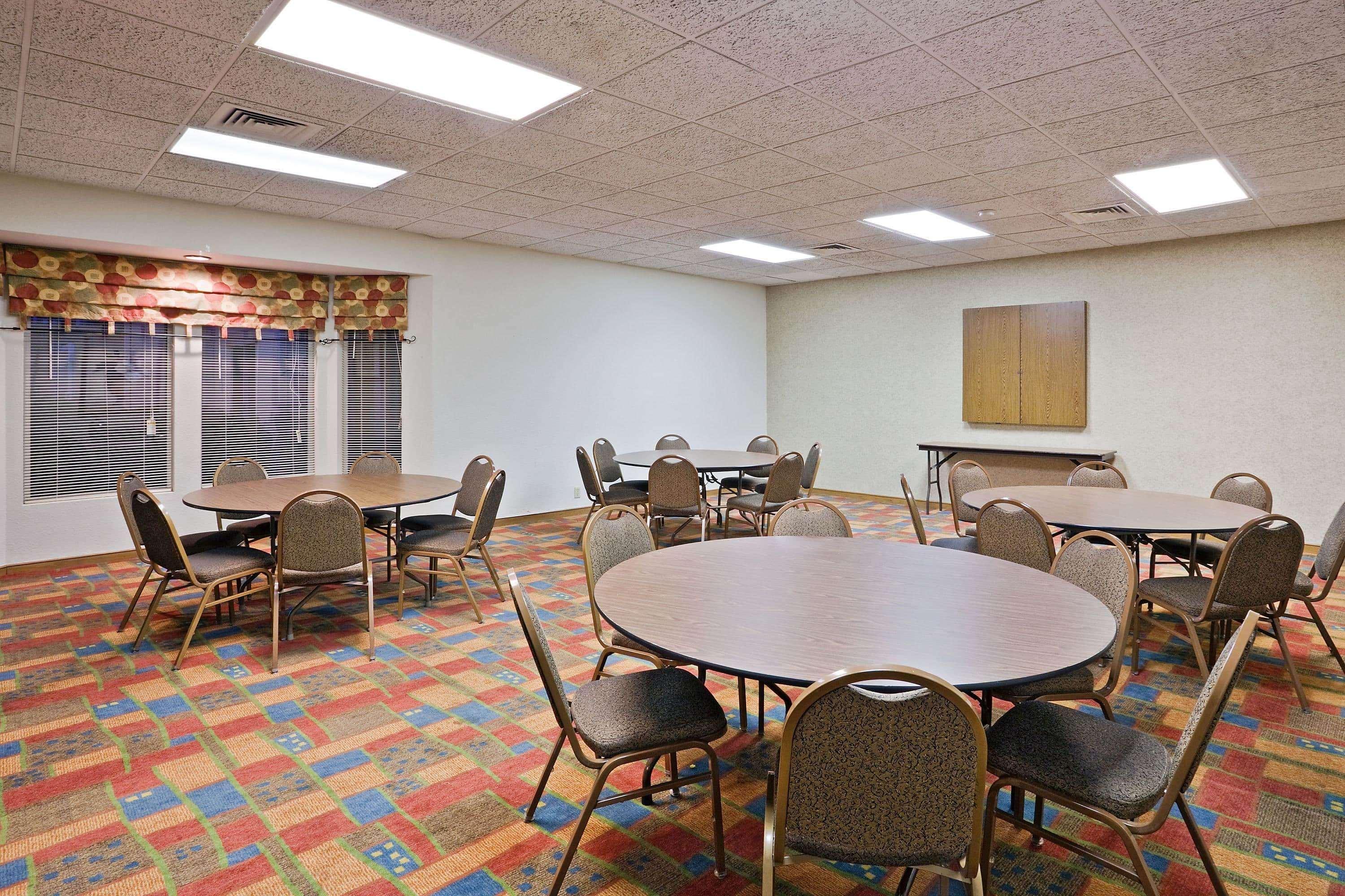 La Quinta By Wyndham Overland Park Extérieur photo
